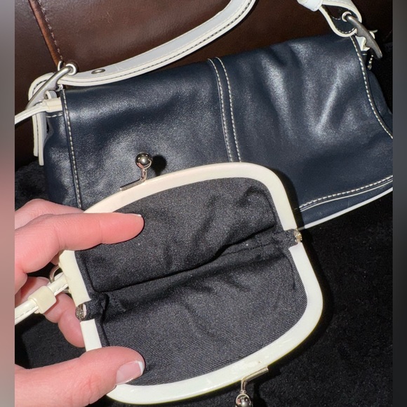 Coach Blue and White Leather Handbag with Coinpurse - Picture 5 of 16